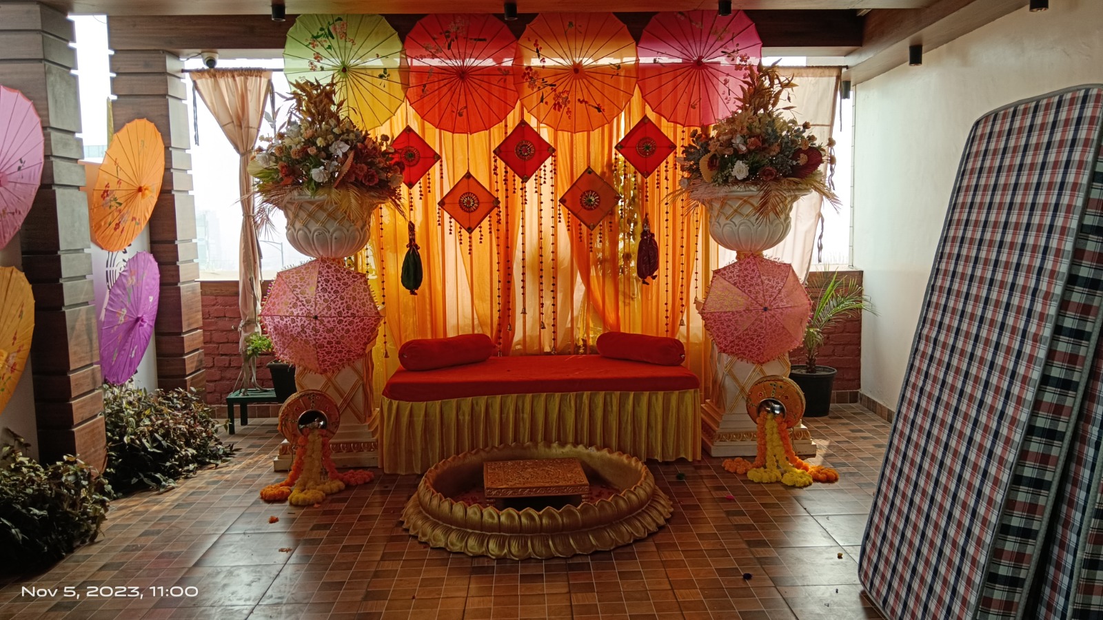 Hotel The Royal Jewel — decorated event space
