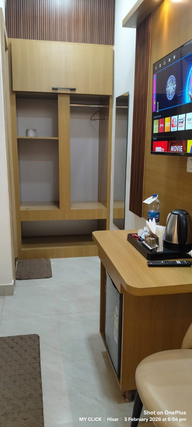 Super Deluxe Room at Hotel The Royal Jewel — photo 1